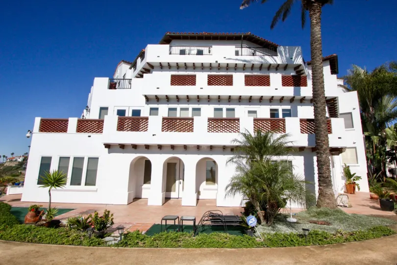 Vista Pacifica is located in the Rancho San Clemente area of San Clemente, California. Vista Pacifica is great place for first time home buyers and real estate investors looking for entry level condos in San Clemente. Located in the Rancho San Clemente ar