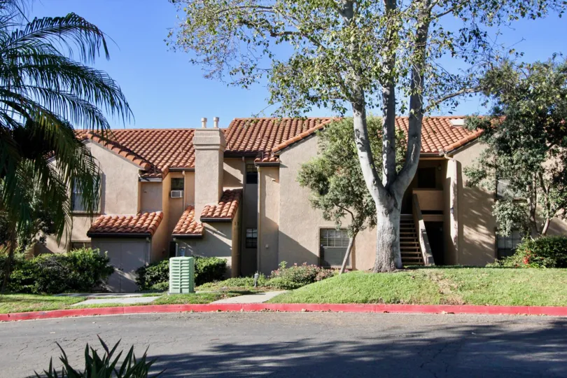 attached homes at Vista Pacifica in San Clemente, California
