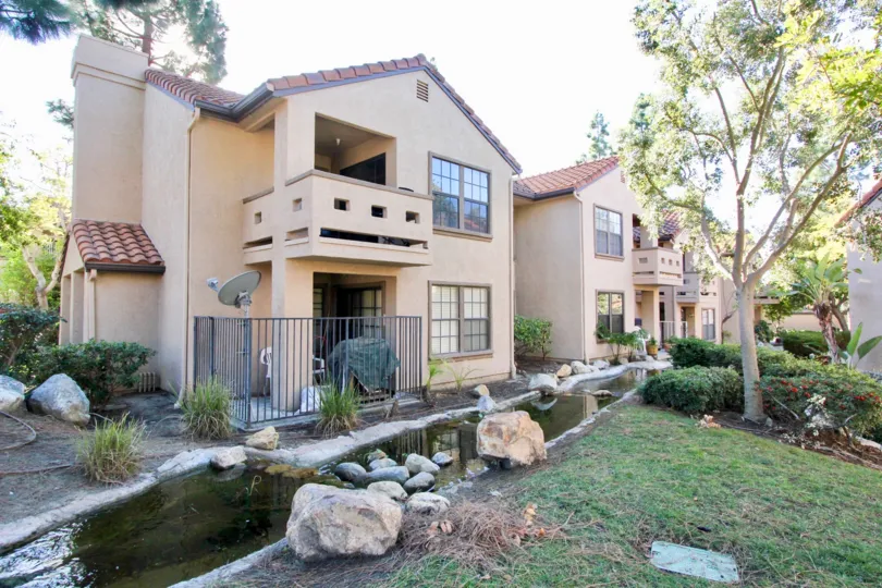 The Vista Pacifica in the San Clemente with beautiful garden and houses