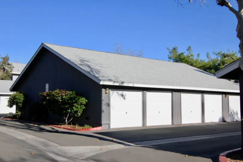 Clear skies and garages at Casitas De Alipaz in San Juan Capistrano, CA