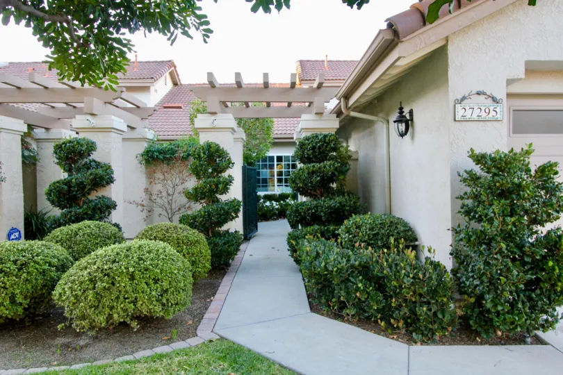 The walkway in between some Mesa Vista North homes in San Juan Capistrano