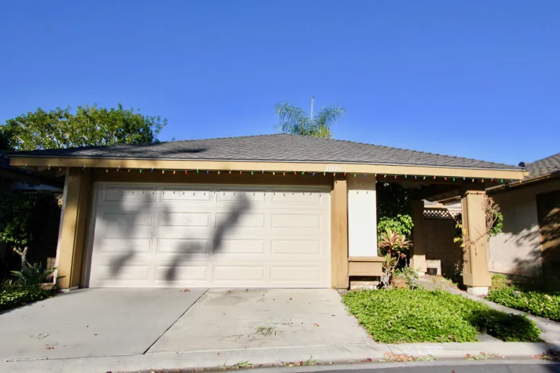 Clear skies and driveway at Mission Point in San Juan Capistrano, CA
