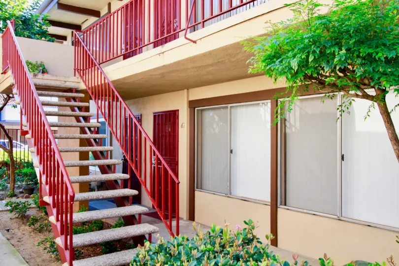 Bristol Place House Front View with Beautiful Location at Santa Ana city in Califorina
