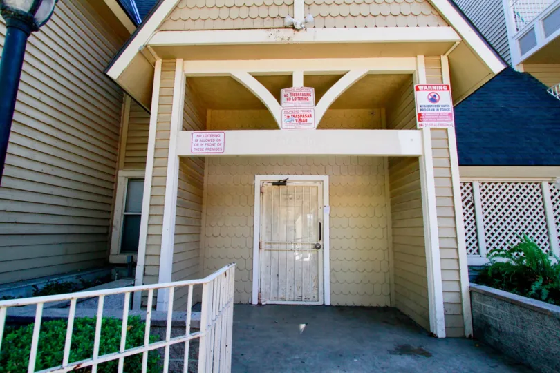 Chestnut Square House Building Attractive Front View Location at Santa Ana city in Califorina
