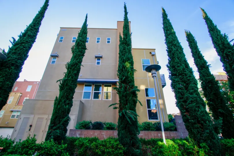 City Place Building House with Beautiful Attractive View Location at Santa Ana city in Califorina