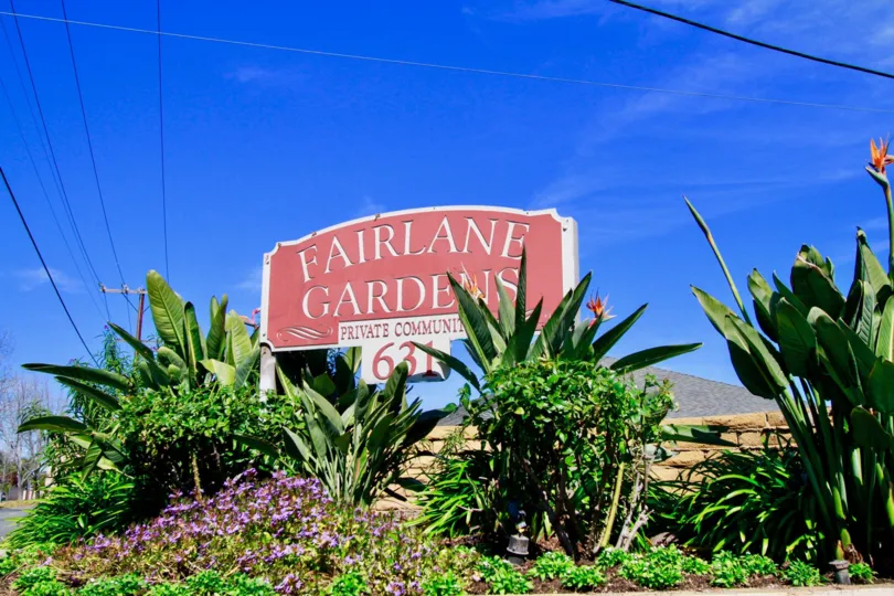 A sunny day by the entrance of Fairlane Gardens in Santa Ana, California