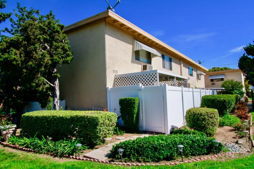 Side view of Hillview Regency, community in Santa Ana California