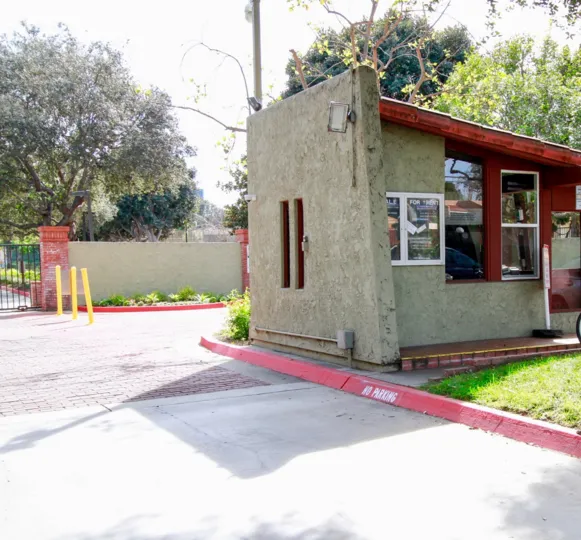 MacArthur Village House Attractive Amazing Location View at Santa Ana city in Califorina