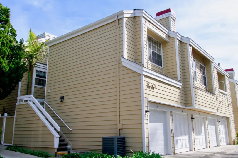 South Coast Springs Building House have Beautiful Attractive Location at Santa Ana city in Califorina
