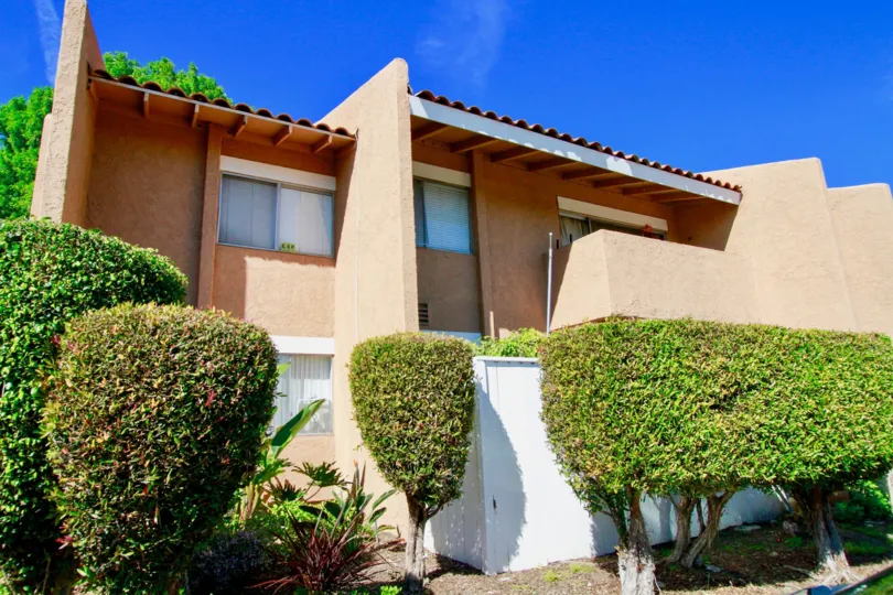 The sunny day in the South Coast Villas with garden