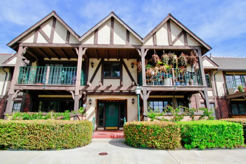 St Albans House Front View Location with Beautiful Natural at Santa Ana city in Califorina