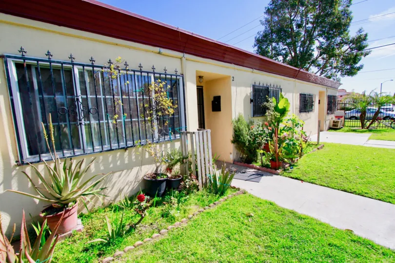 Village Gardens House have Beautiful Front View with Green Park at Santa Ana city in Califorina