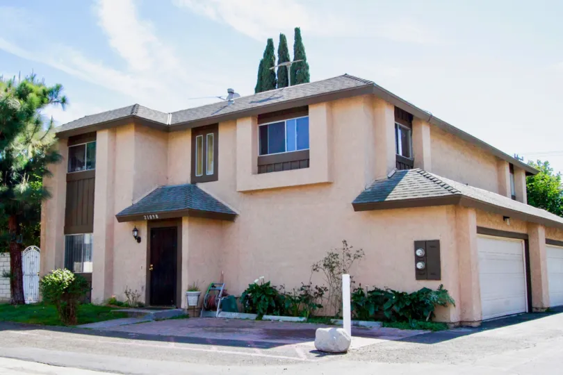 The houses in the Westvale Townhomes is very beautiful and also with trees and plants.