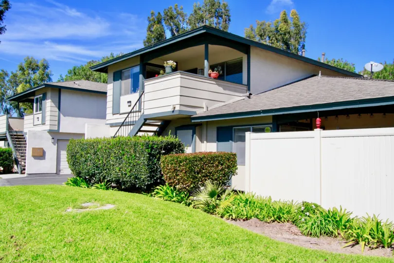 The sunny day in the Windwood Forest with villas and gardens