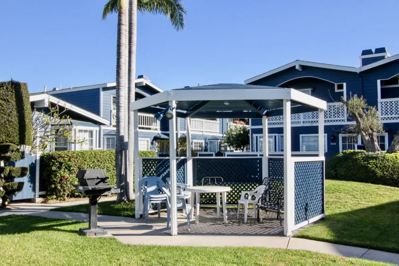The Verano neighborhood is one of the most affordable communities in all of Talega and offers condo living at it's best. Homes in this neighborhood date back to 2004 when some of first properties were built here and continued through