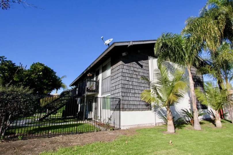 The real estate search: Edgewood Park | Condos and Townhomes for Sale in Stanton is brought to you courtesy of LivingSoCal, the premier SoCal Real Estate Search Site. If you would like more information about the real estate on this website, or would like 