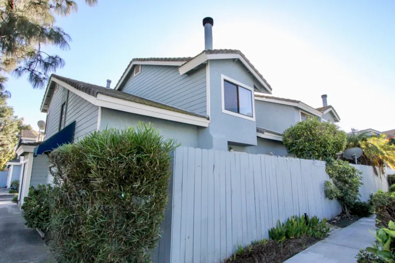 Presidential Heights is located in the San Clemente Southeast area of San Clemente, California. Presidential Heights condos can be found on "Avenida Adobe" and "Avenida Baja" streets with select condos offering beautiful views of the Pacific Ocean. There 