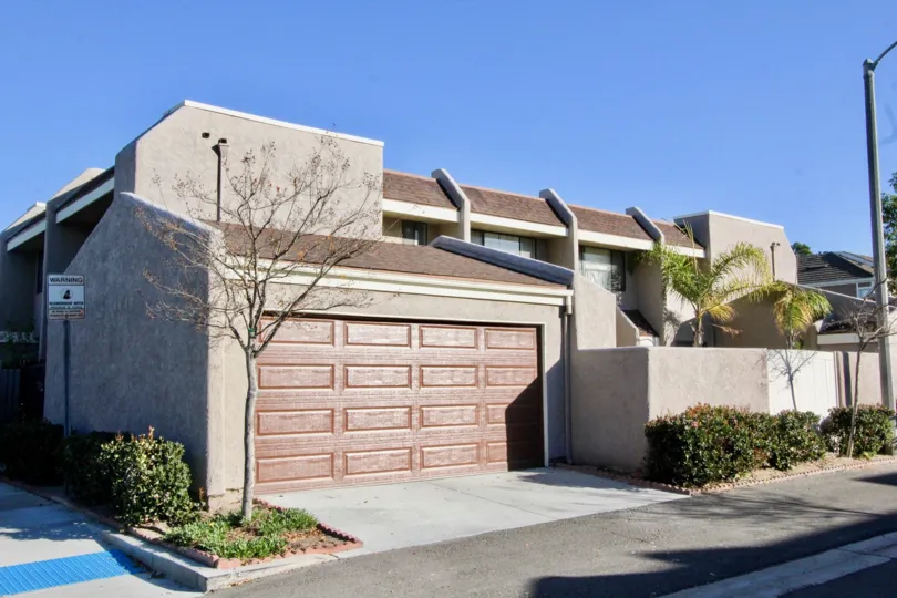 Bright view of a villa with parking in Stanton Park Townhomes of Stanton