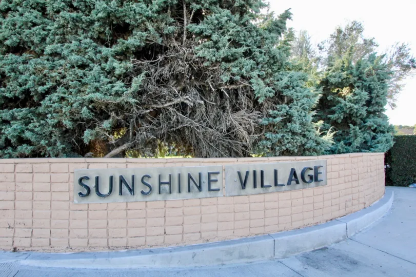 THE VILLAS WITH THE SUNSHINE VILLAGE IN THE SUNSHINE VILLAGE, PLANTS