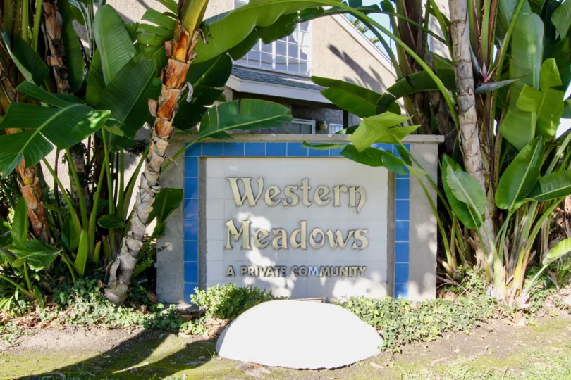 the western meadows is a banana house of the stanton city in california