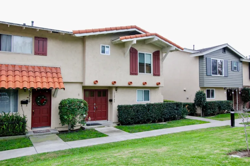 the Influential Square is a chocolate house of the tustin city in ca