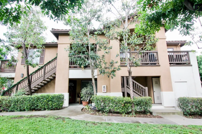 Multi family housing units with nice landscaping in the community of Rancho Veracruz in Tustin, California