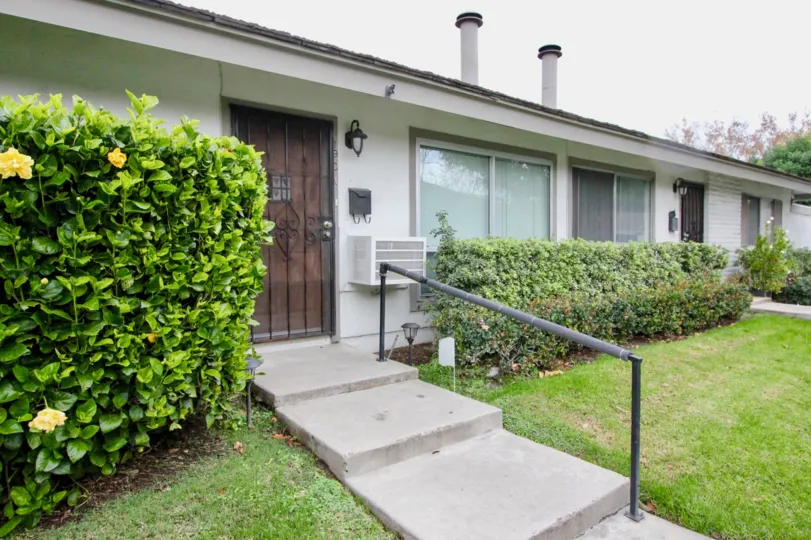 Sycamore Gardens a clean community in Tustin, California.