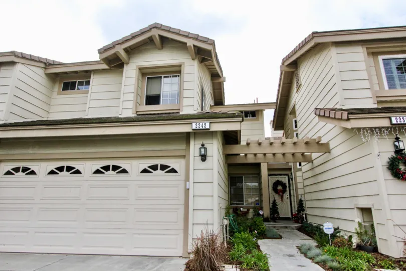 the sycamore glen is a bond house of two homes in tustin city in california