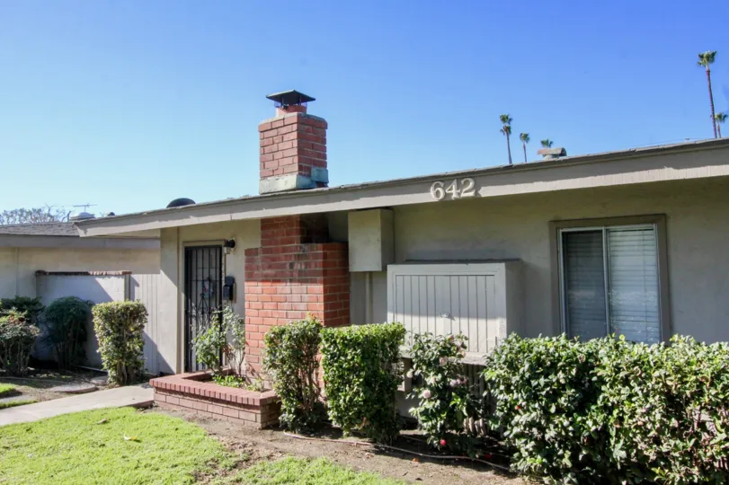 the tustin acres is a chimney model house of the tustin city in california