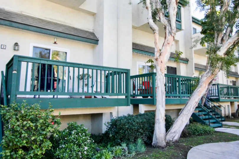 The community of Tusin commons located in Tustin, California offers wonderful outdoor living space with scenic landscaping.