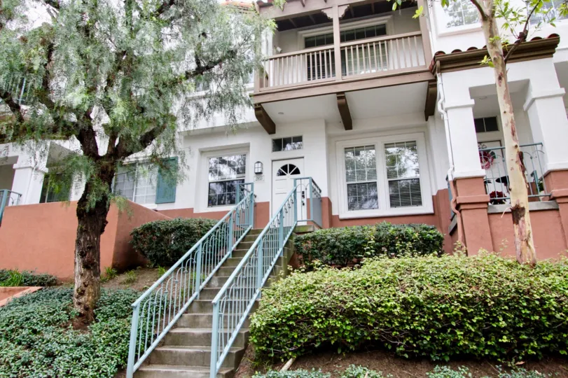 the tustin del verde is a combined homes of the tustin city in california