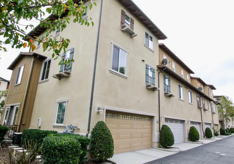 Fabulous view of Villa near road point with parking and trees in Tustin Field of Tustin