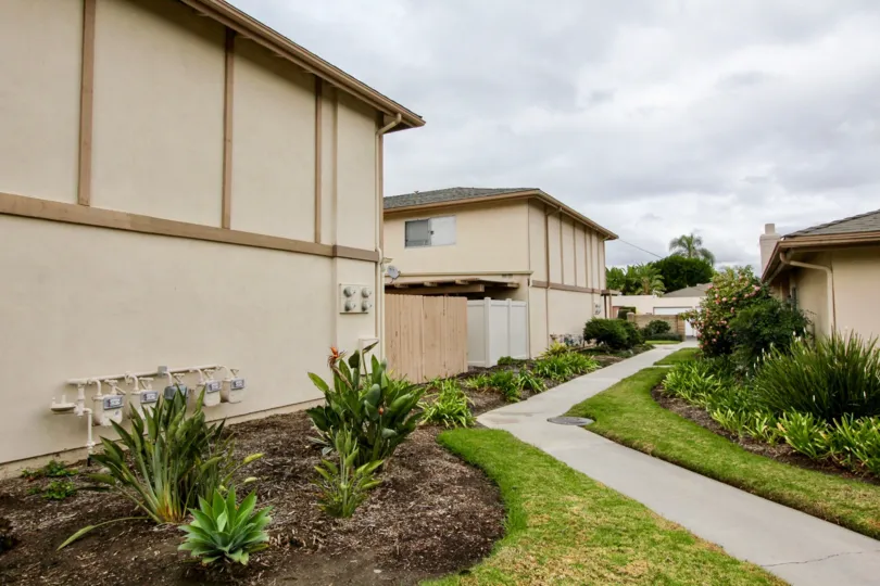 tustin park villas is a mask house of the tustin city in california