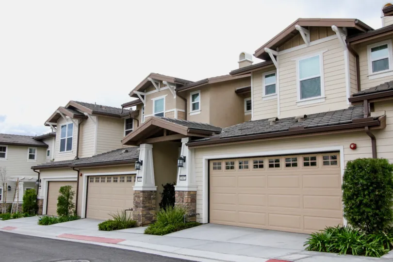 Palisades at Vista Del Verde offer lots of safe parking space.