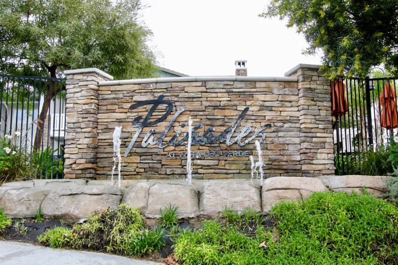 Palisades at Vista Del Verde Yorba Linda California resembles a resort like view with brick wall