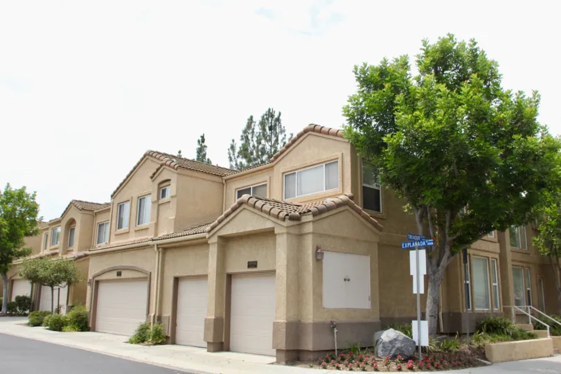 Altia corona California side view of two floor building reveal majestic look with shiny windows
