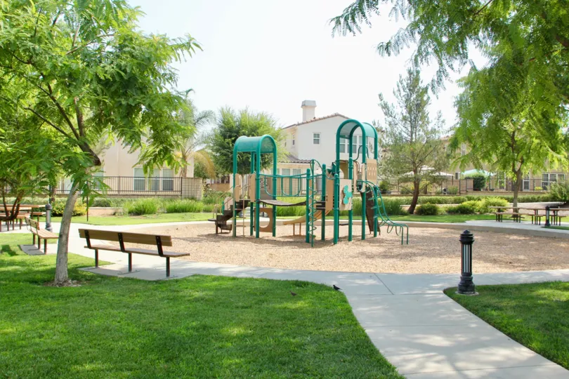 the citrus springs park contains the playsliding and chairs