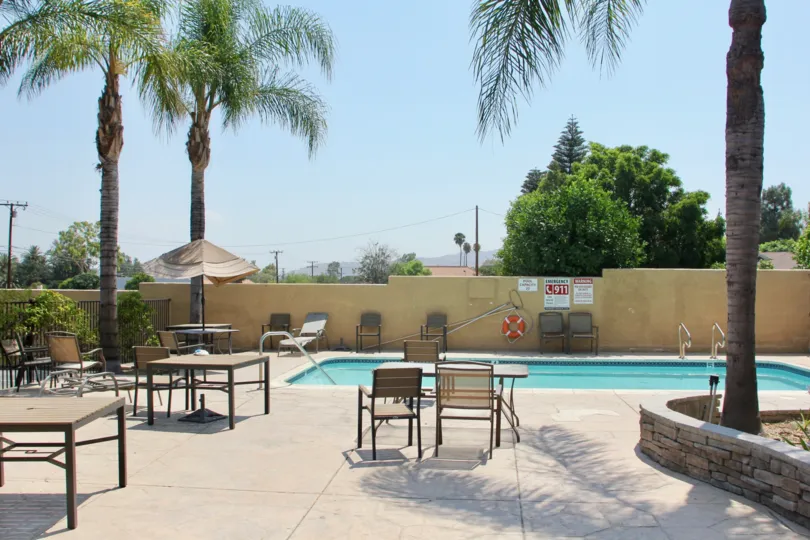 A sunny relaxing day at the Gianni Villas pool in corona California