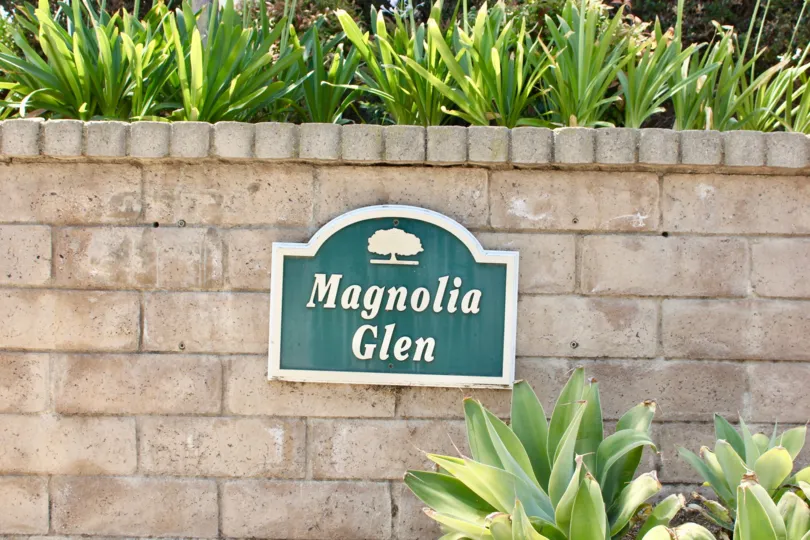 Magnolia Glen Wall Beauty Location at corona City in Califorina
