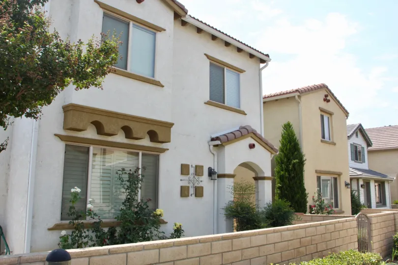 River Road Village corona California two home attached in near to same very nice center place small gate