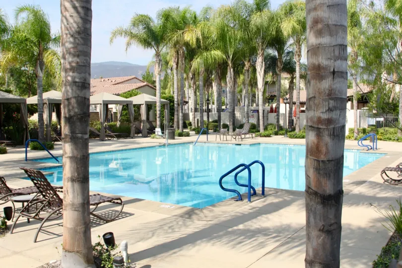 Shady Grove community's amazingly clean swimming pool, Corona, california