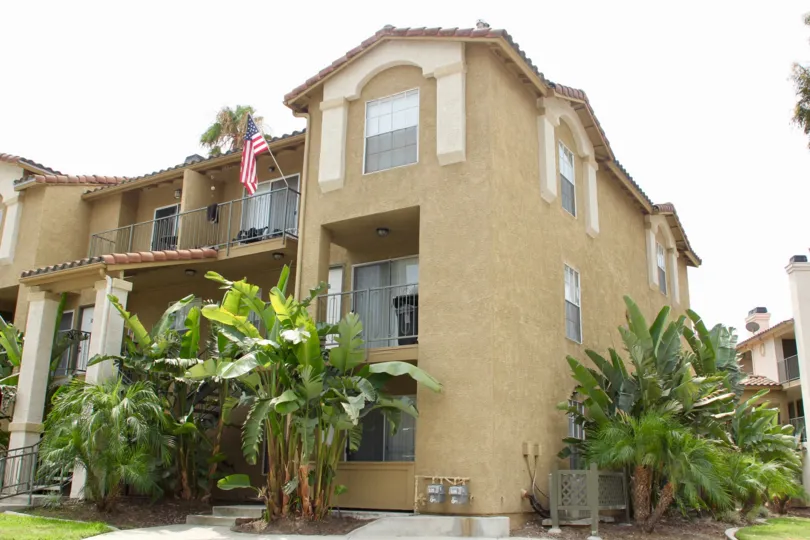 Sienna's high rise and her beautiful surroundings, Corona, California