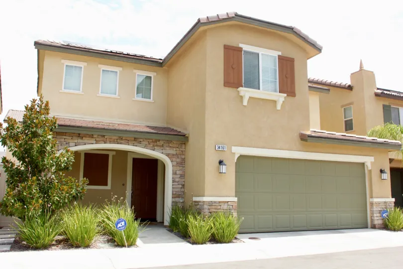 COTTONWOOD CANYON HILLS IS IN THE CITY OF LAKE ELSINORE AND IN THE STATE OF CALIFORNIA