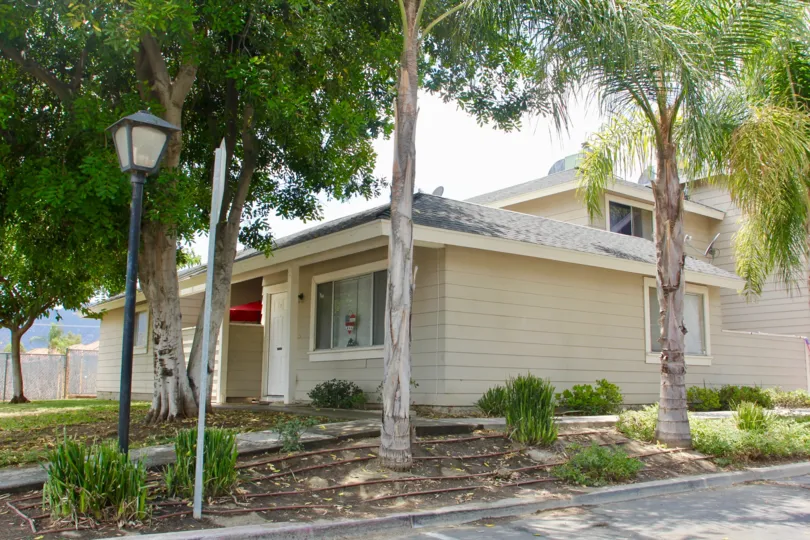 LAKE COUNTRY VILLA IS IN THE CITY OF LAKE ELSINORE AND IN THE STATE OF CALIFORNIA