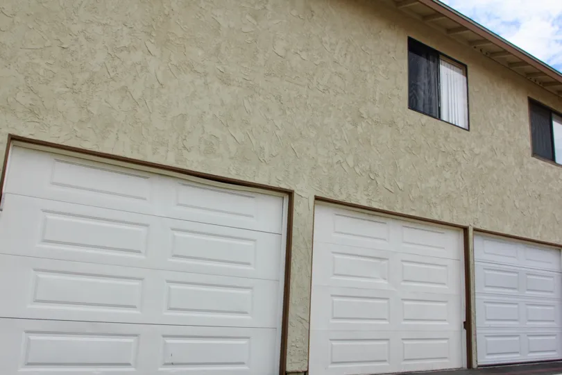 Lake West Unique walled buildings, lake elsinore, California