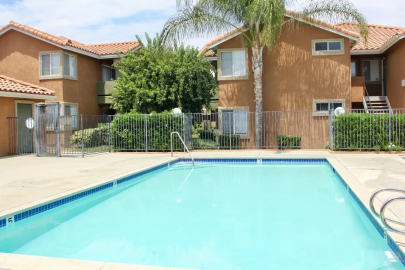 Awesome swimming pool at Lido at Lakeshore, lake elsinore, California