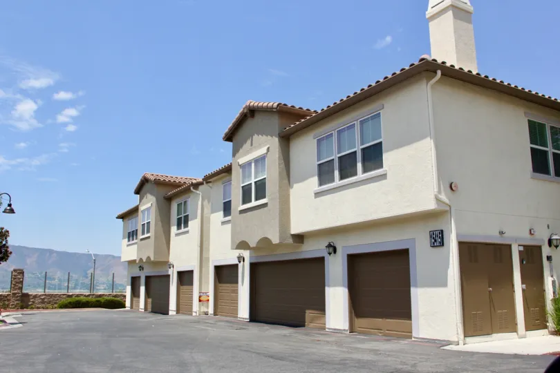 vista del lago lake elsinore california apartment homes lofts garage