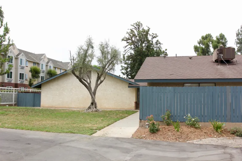 A small best looking amazing house to live in olivewood village Moreno valley California