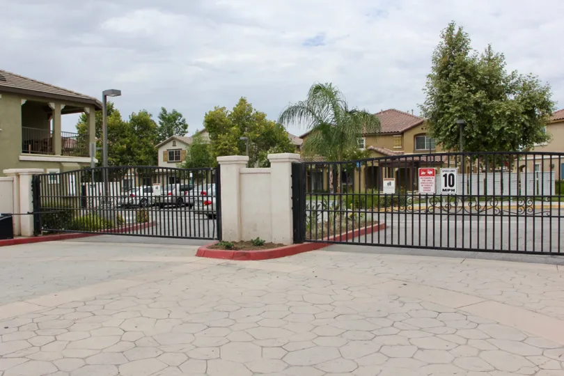 Awesome view of the gated community of Palacio De Oro North, Monero Valley, California