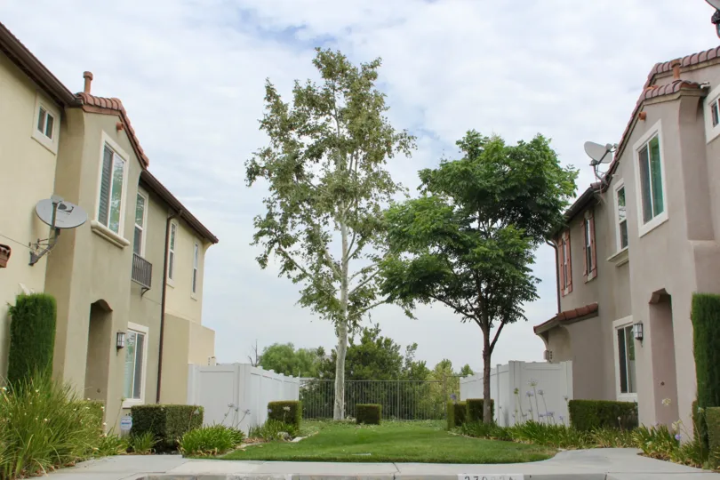center shot of courtyard of Promontory Pointe, Moreno Valley, California